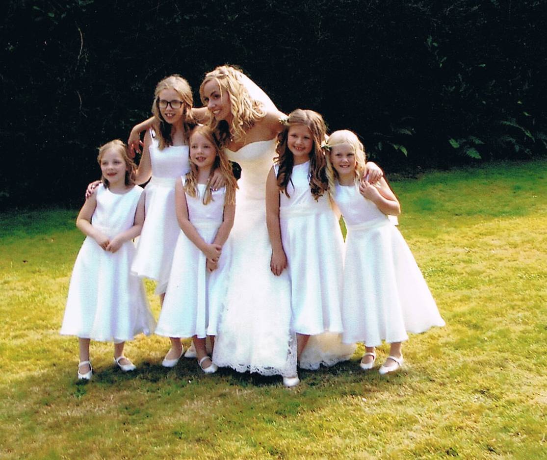 Tess And Flowergirls
